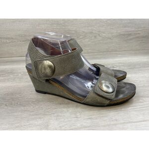 Taos Carousel 3 Women's Sandal Gray Leather Buckle Ankle Strap 8.5 Shoes